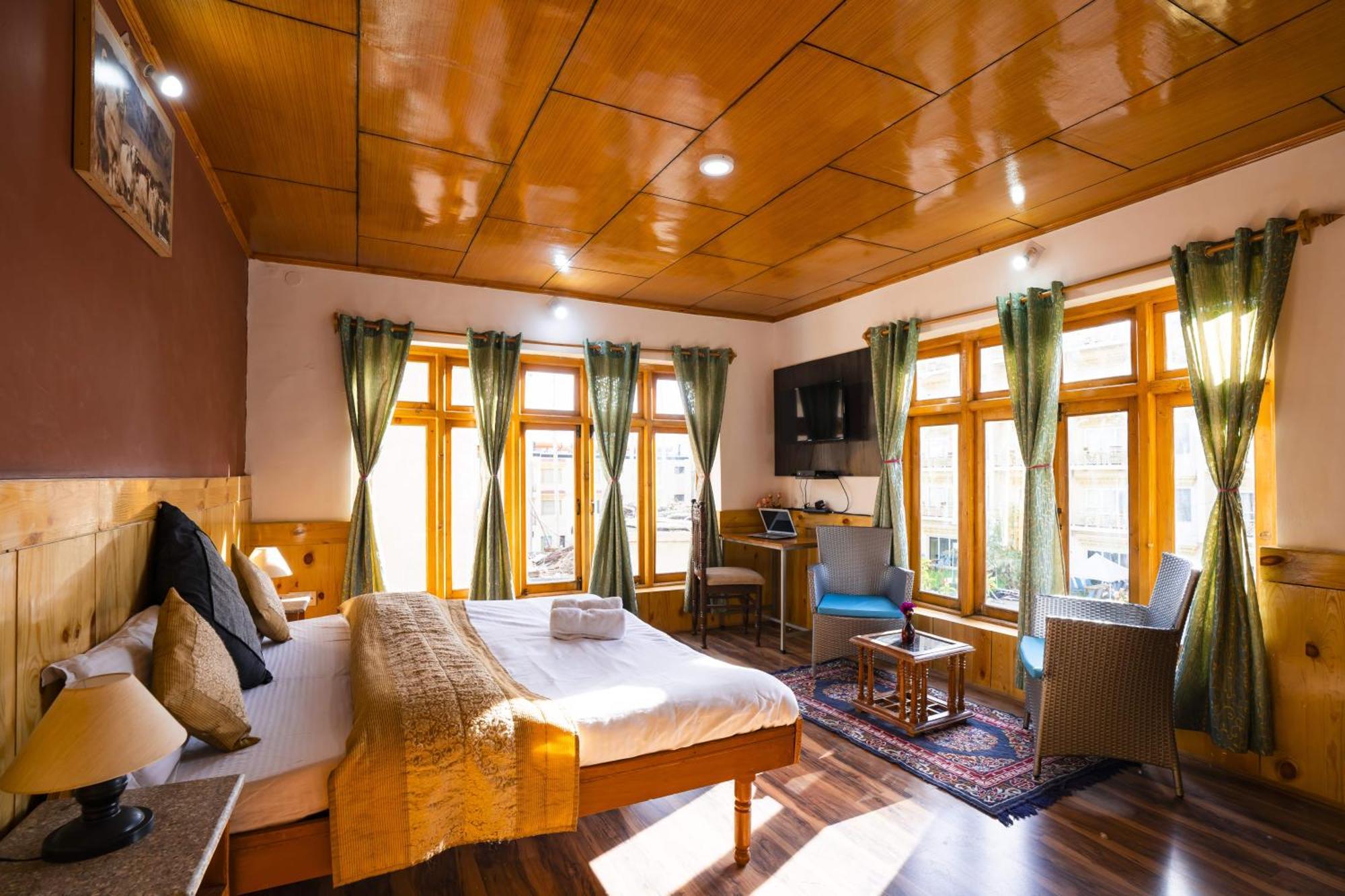Rainbow Holiday Home Leh Luaran gambar