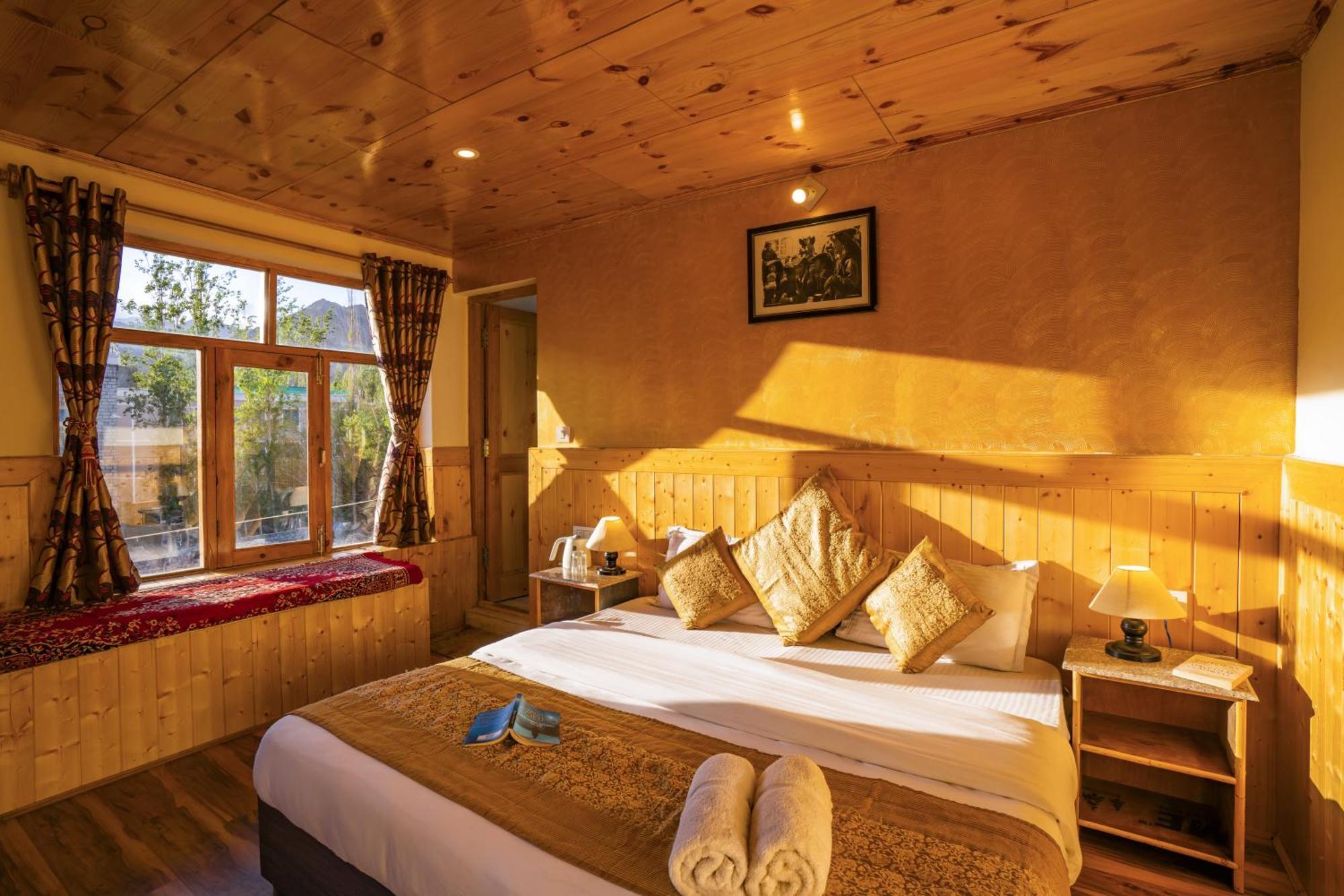 Rainbow Holiday Home Leh Luaran gambar