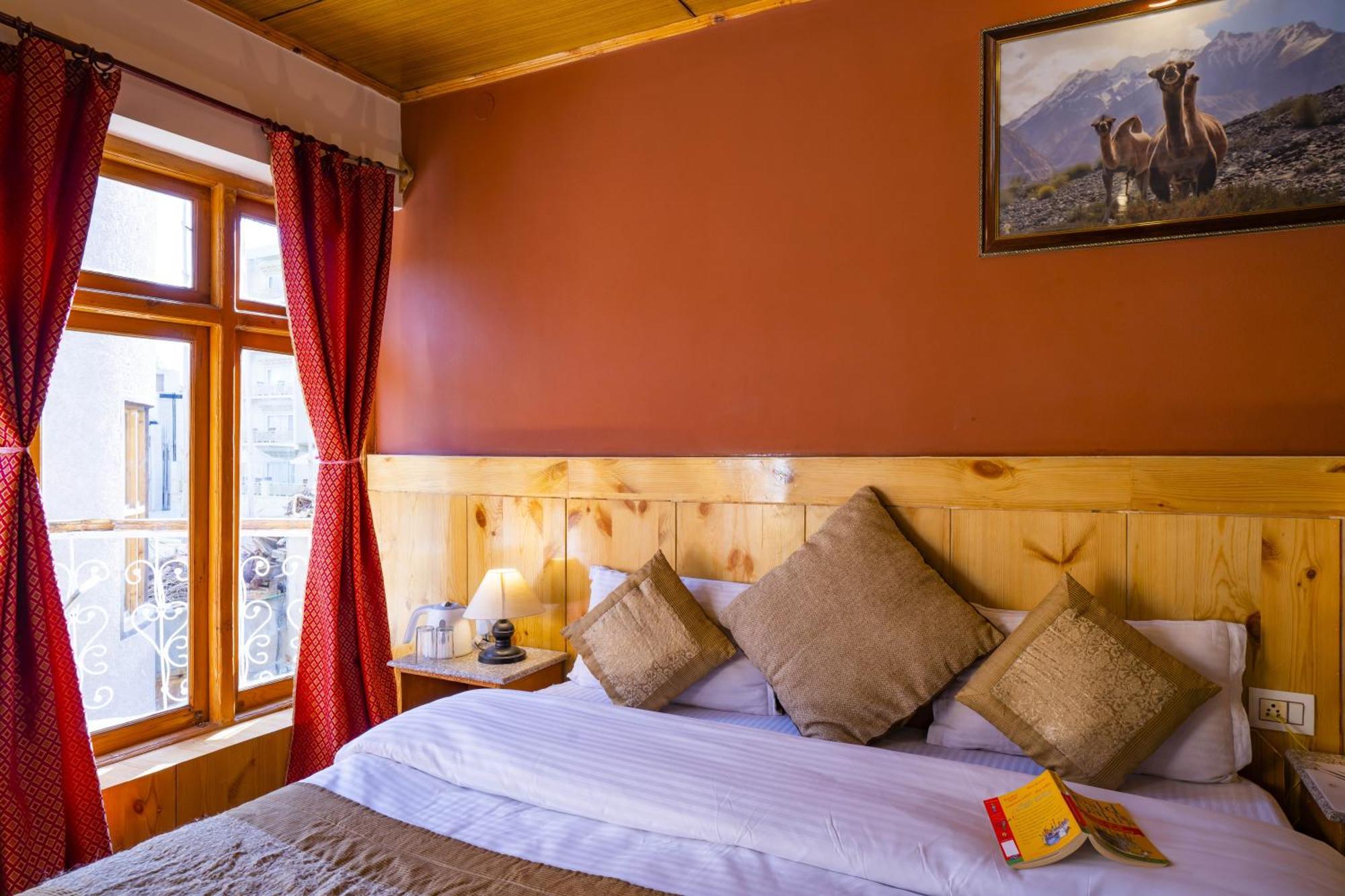 Rainbow Holiday Home Leh Luaran gambar
