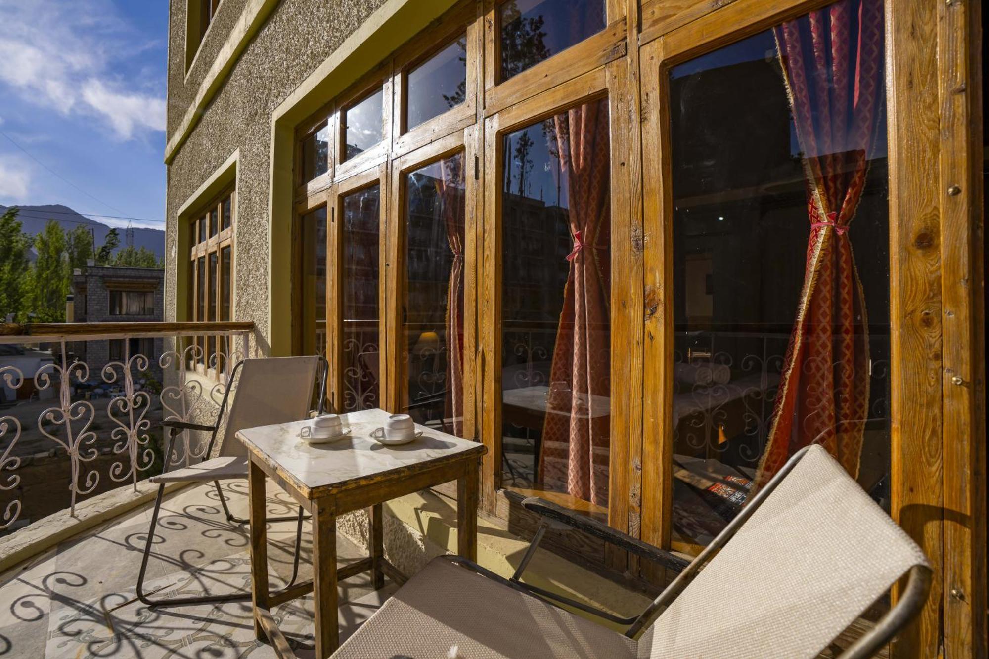 Rainbow Holiday Home Leh Luaran gambar